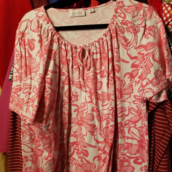 D &co. Shirt - Picture 1 of 2